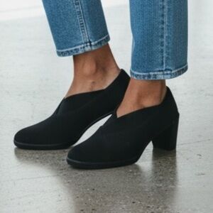 NAOT Adele Wedge Black Stretch Slip On Platform Heel Womens Sz. 39 or 8-8.5